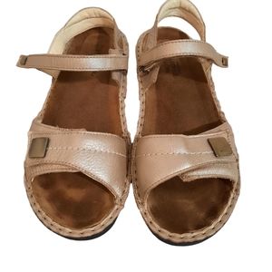 🔥Comfortable Summer Sandal by Naot